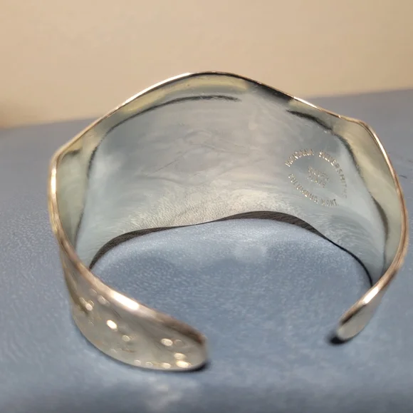 Beautiful Montana Silversmith Cuff Bracelet - Picture 5 of 5